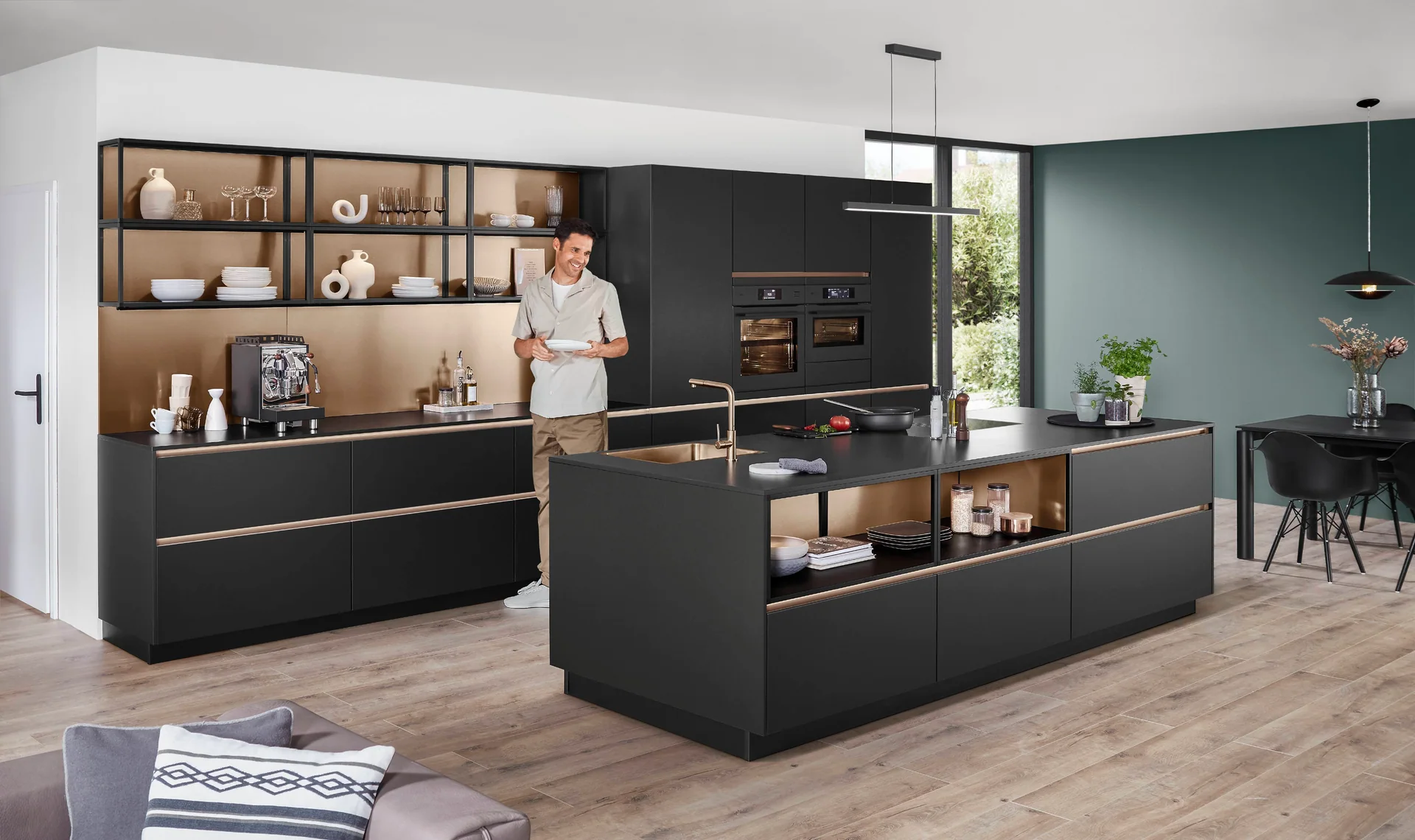 Cuisine Senso 496 — vue d'ensemble avec îlot central et grandes fenêtres