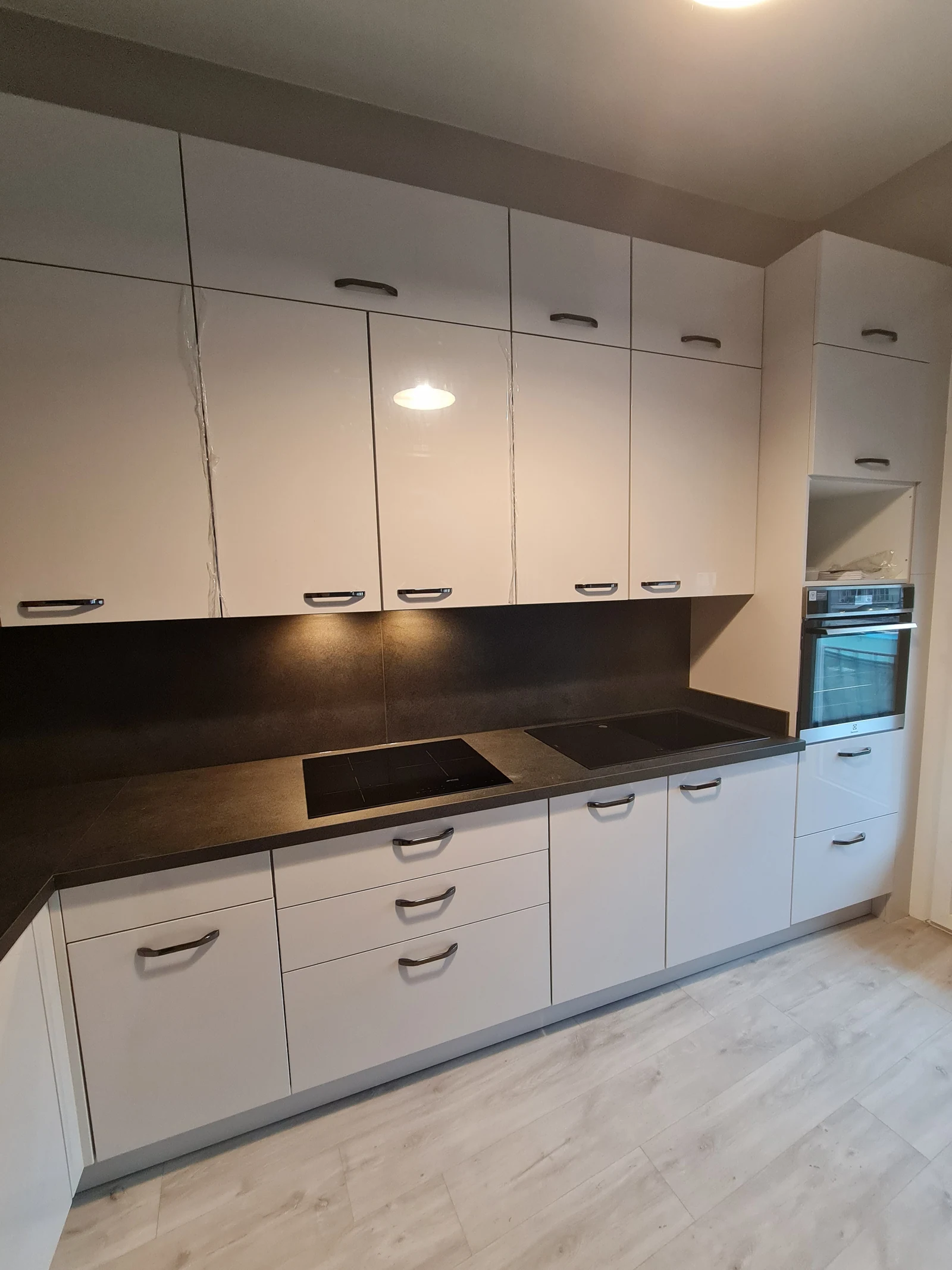 Cuisine Mme L. — Sète 34 — réalisation 2AIM Design